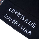 ベーシック カフニット JEAN MICHEL BASQUIAT ジャン=ミシェル・バスキア LOVE IS A LIE LOVER=LIAR ブラック