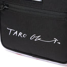 スクエア ショルダーポーチ 1.5L TARO OKAMOTO 岡本太郎 | NEW ERA ニューエラ公式オンラインストア