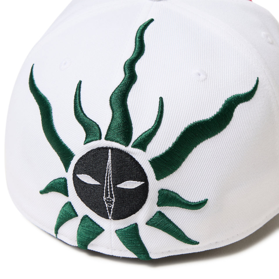 59FIFTY TARO OKAMOTO 岡本太郎 太陽の塔 ピンズ ホワイト | NEW ERA ニューエラ公式オンラインストア