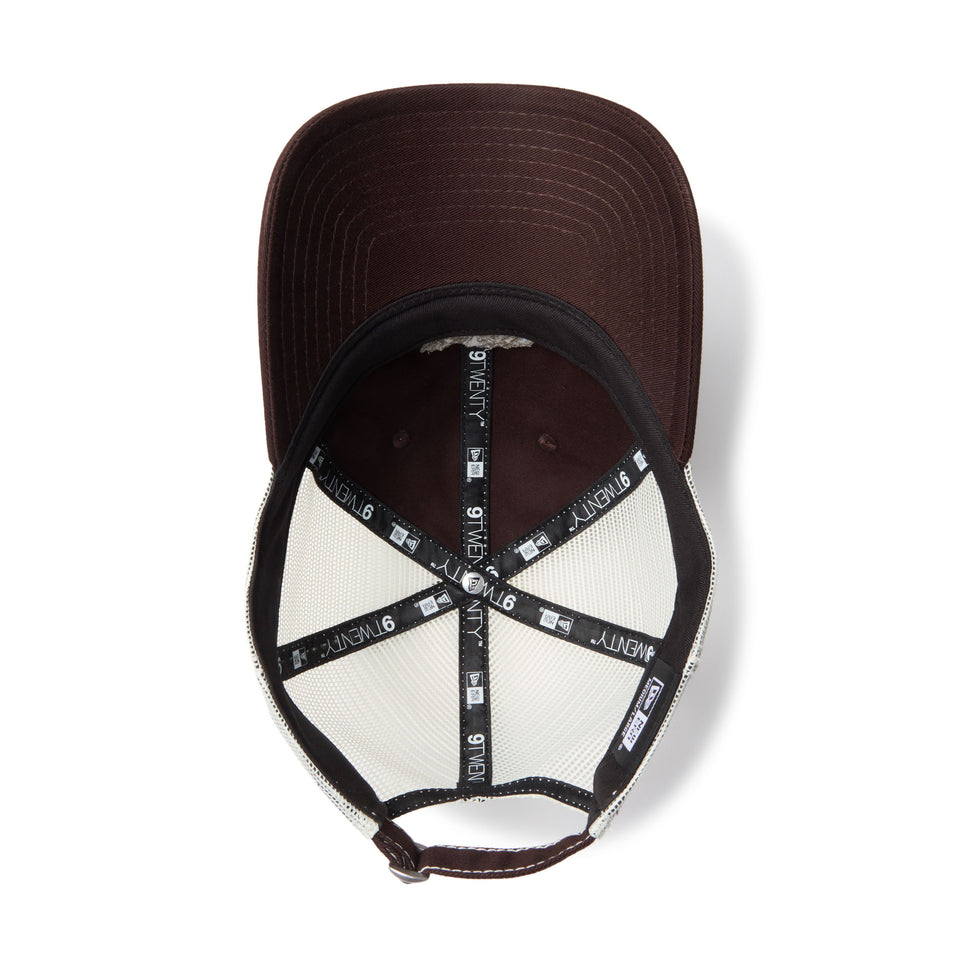 9TWENTY トラッカー Tagging Logo Mini バーントウッド/クロームホワイト | NEW ERA ニューエラ公式オンラインストア