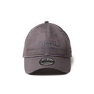 9TWENTY クロスストラップ Script Tonal Logo グレー | NEW ERA ニューエラ公式オンラインストア