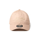 9TWENTY クロスストラップ Script Tonal Logo ベージュ | NEW ERA ニューエラ公式オンラインストア