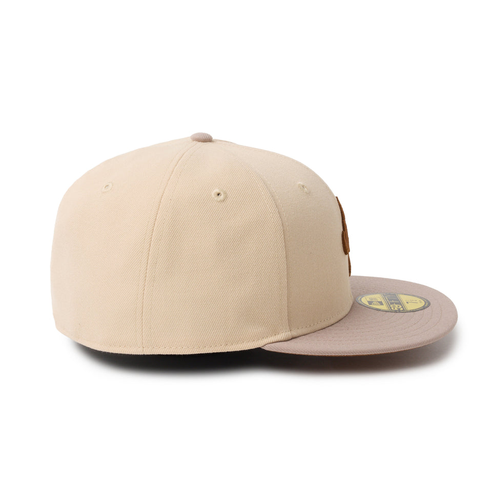 59FIFTY Mocha Mousse クラシックロゴ オーツミルク/アッシュブラウン | NEW ERA ニューエラ公式オンラインストア