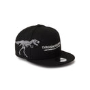 キッズ Youth 9FIFTY Tyrannosaurus ティラノサウルス 化石 ブラック | NEW ERA ニューエラ公式オンラインストア