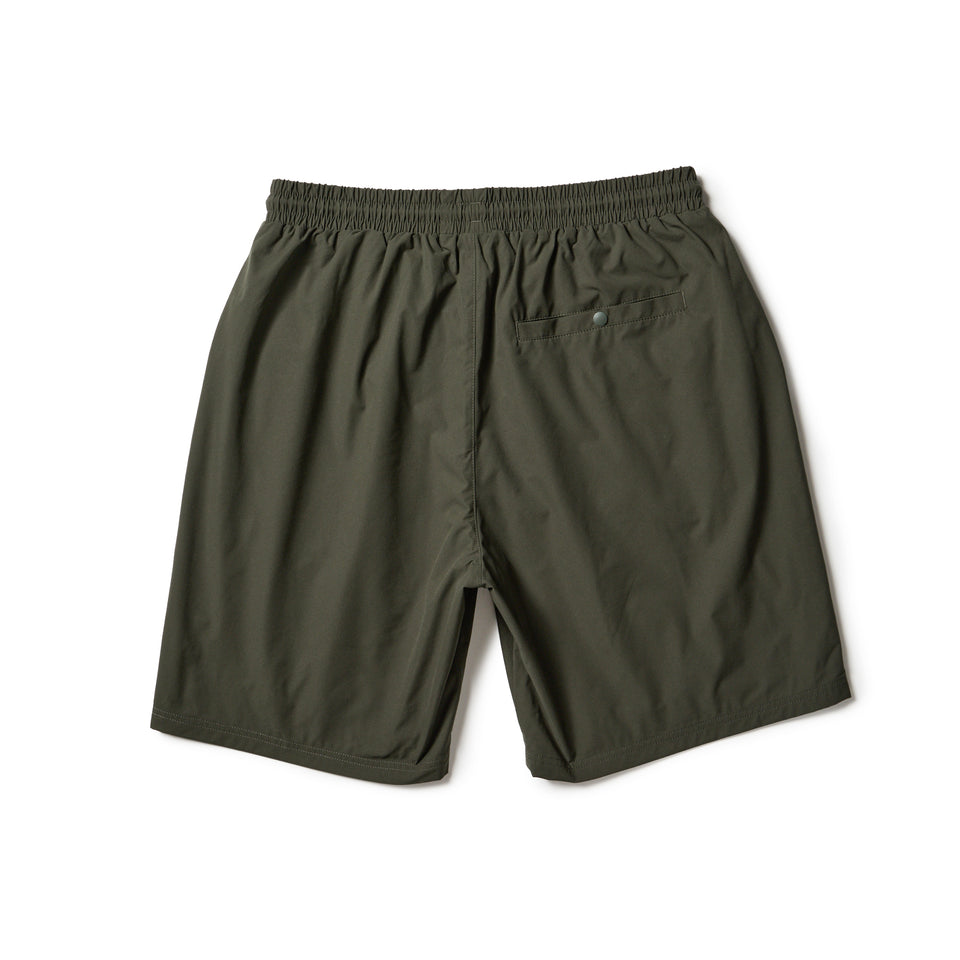 ユーティリティー ショートパンツ ロング オリーブ 26SS｜アウトドア | NEW ERA ニューエラ公式オンラインストア
