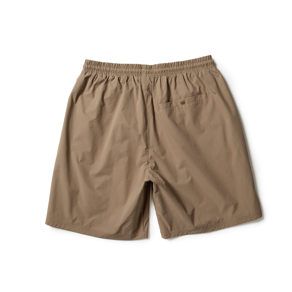 ユーティリティー ショートパンツ ロング カーキ 26SS｜アウトドア | NEW ERA ニューエラ公式オンラインストア