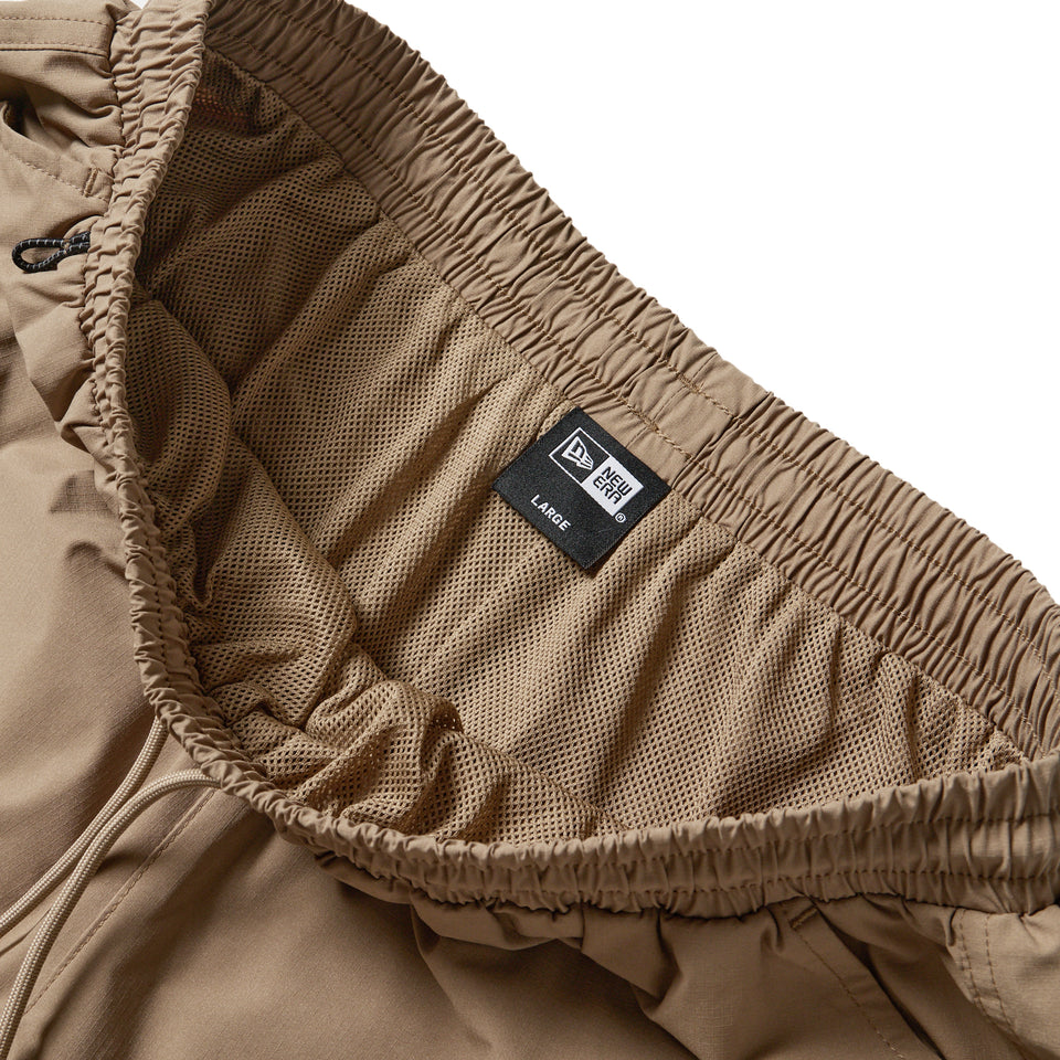 ユーティリティー ショートパンツ ロング カーキ 26SS｜アウトドア | NEW ERA ニューエラ公式オンラインストア