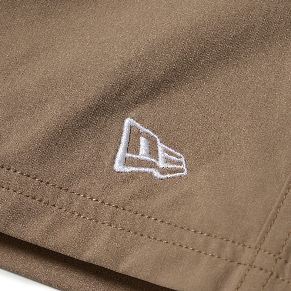 ユーティリティー ショートパンツ ロング カーキ 26SS｜アウトドア | NEW ERA ニューエラ公式オンラインストア