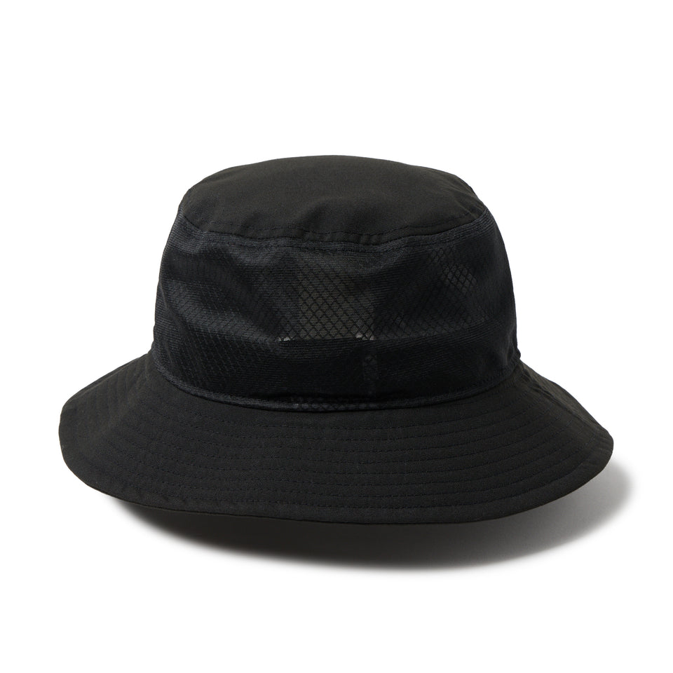 アドベンチャーライト トラッカー REPREVE ニュートラッカーメッシュ ボックスロゴ ブラック｜アウトドア | NEW ERA ニューエラ公式オンラインストア