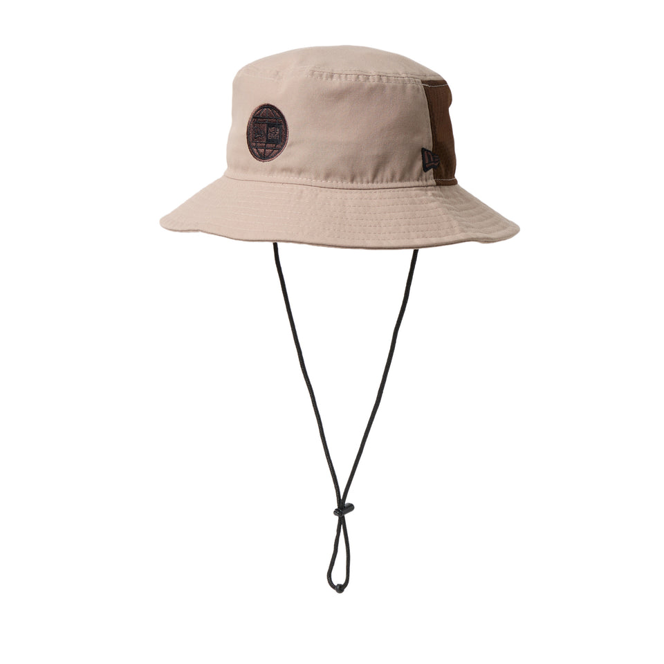 アドベンチャーライト トラッカー REPREVE ニュートラッカーメッシュ ボックスロゴ アッシュブラウン｜アウトドア | NEW ERA ニューエラ公式オンラインストア