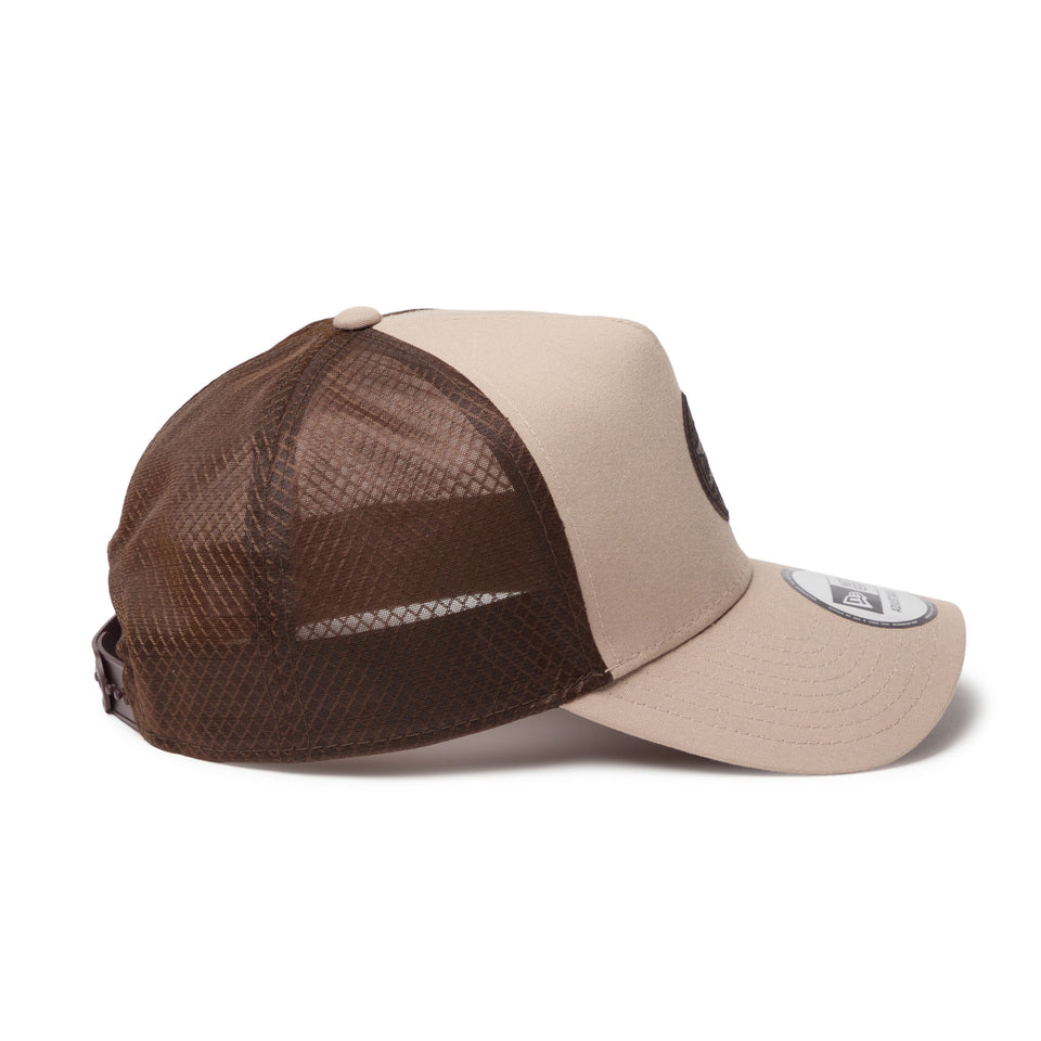 9FORTY A-Frame トラッカー REPREVE ニュートラッカーメッシュ ボックスロゴ アッシュブラウン｜アウトドア | NEW ERA ニューエラ公式オンラインストア