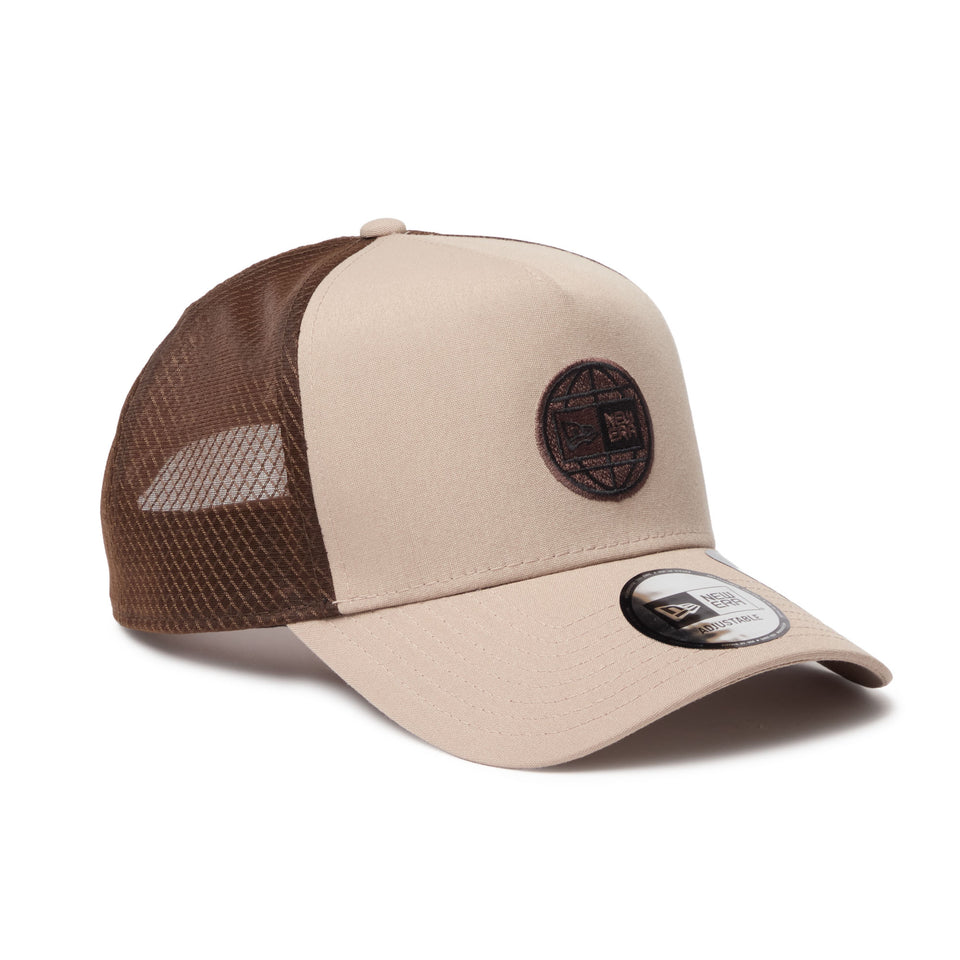 9FORTY A-Frame トラッカー REPREVE ニュートラッカーメッシュ ボックスロゴ アッシュブラウン｜アウトドア | NEW ERA ニューエラ公式オンラインストア