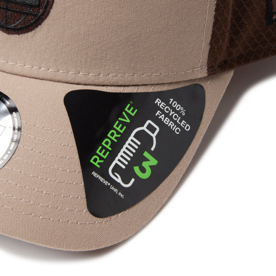 9FORTY A-Frame トラッカー REPREVE ニュートラッカーメッシュ ボックスロゴ アッシュブラウン｜アウトドア | NEW ERA ニューエラ公式オンラインストア
