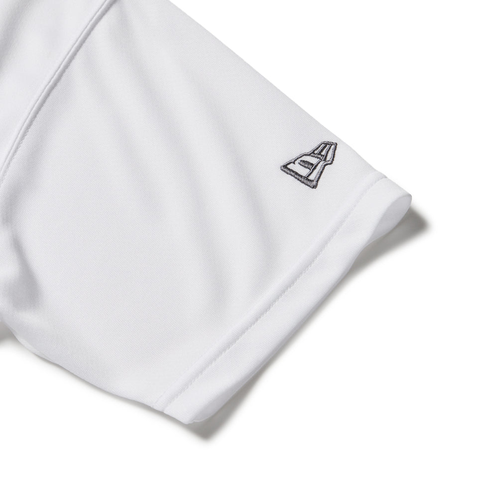 キッズ Youth 半袖 テック Tシャツ Bufflalo Est. ホワイト 26SS | NEW ERA ニューエラ公式オンラインストア
