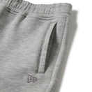 キッズ Youth テックスウェット パンツ ブランドネームロゴ グレー｜パフォーマンスアパレル | NEW ERA ニューエラ公式オンラインストア