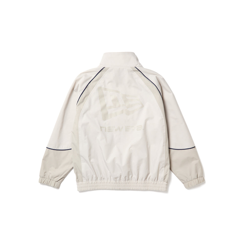 キッズ Youth オーバーサイズド パイピング ジャケット ボックスロゴ ストーン｜パフォーマンスアパレル | NEW ERA ニューエラ公式オンラインストア