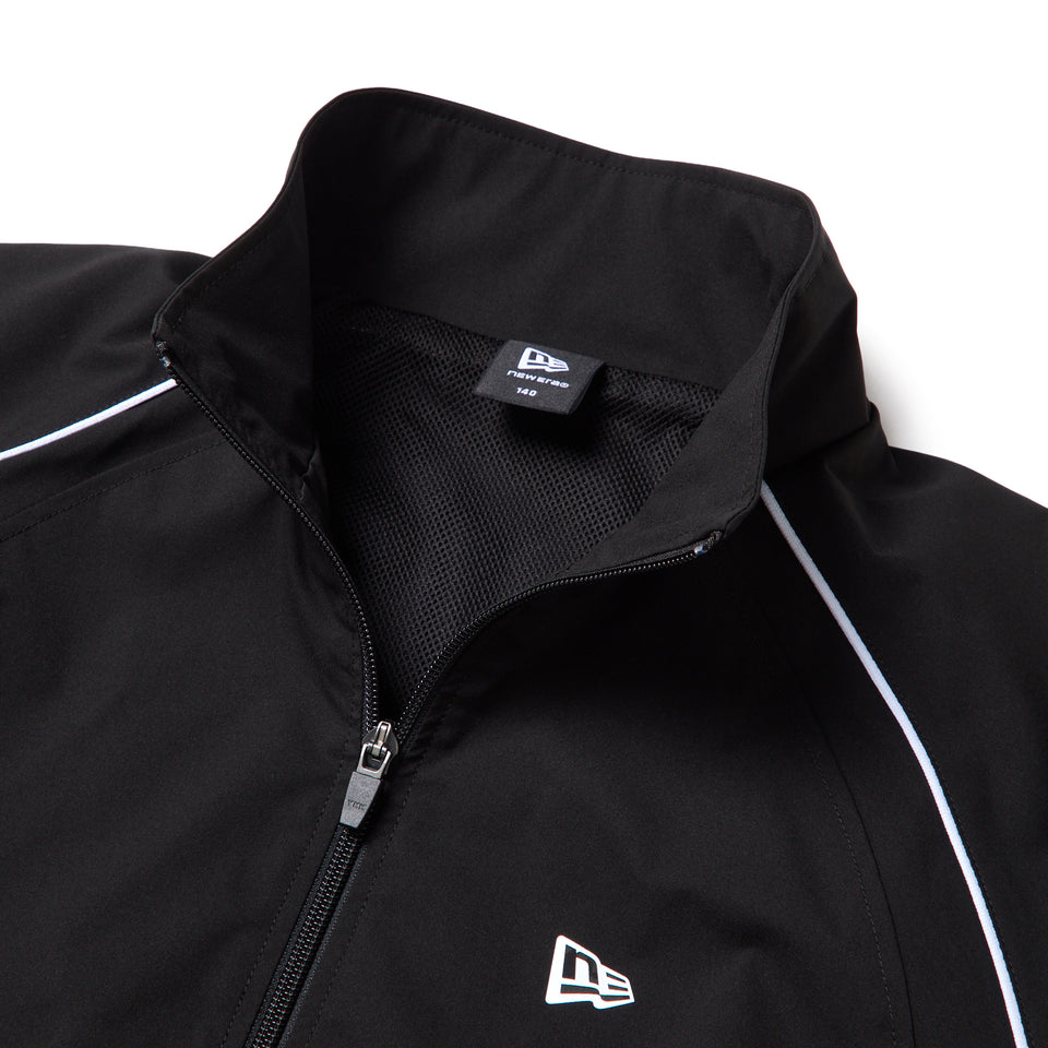 キッズ Youth オーバーサイズド パイピング ジャケット ボックスロゴ ブラック｜パフォーマンスアパレル | NEW ERA ニューエラ公式オンラインストア