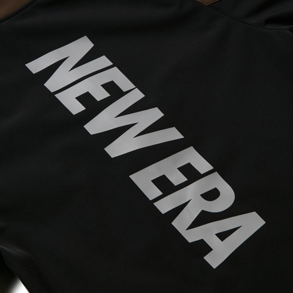 シェルジャケット VERTICAL LOGO ブラウン｜パフォーマンスアパレル | NEW ERA ニューエラ公式オンラインストア