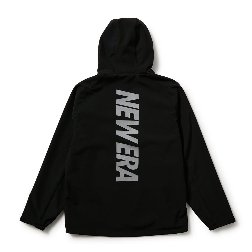 シェルジャケット VERTICAL LOGO ブラック｜パフォーマンスアパレル | NEW ERA ニューエラ公式オンラインストア