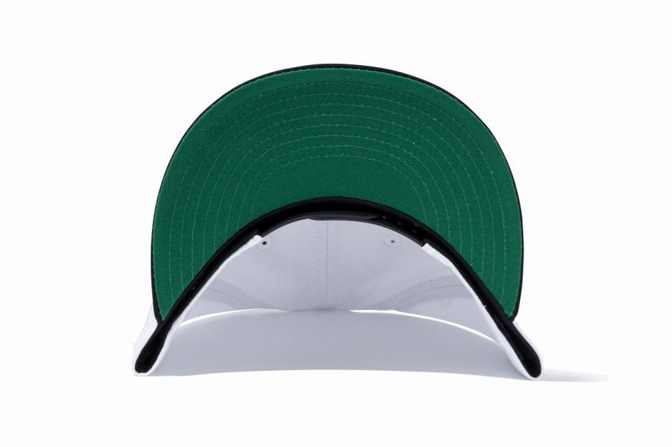 9FIFTY オークランド・レイダースシールドロゴ ホワイト × ブラック ブラックバイザー