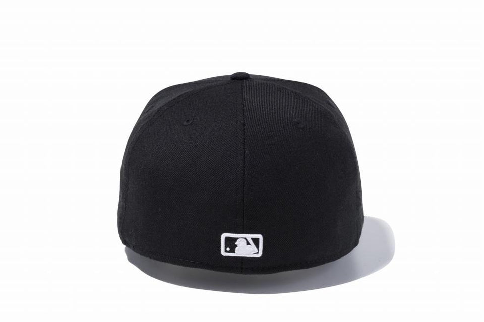 59FIFTY MLB ニューヨーク・ヤンキース ブラック × レッド ホワイトアウトライン