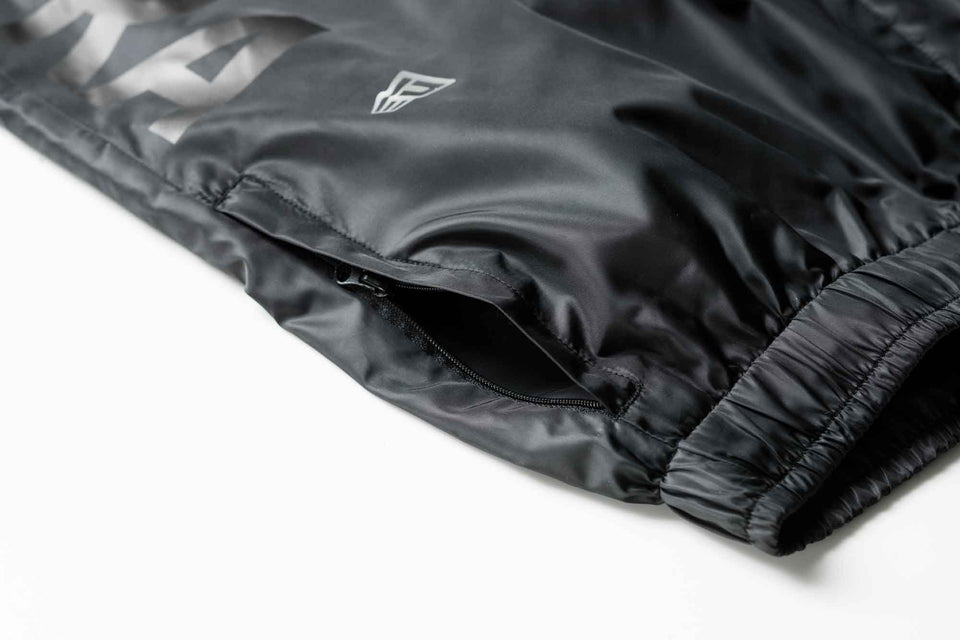 ウィンドパンツ ニューエラ ブラック × ブラック 【 Performance Apparel 】