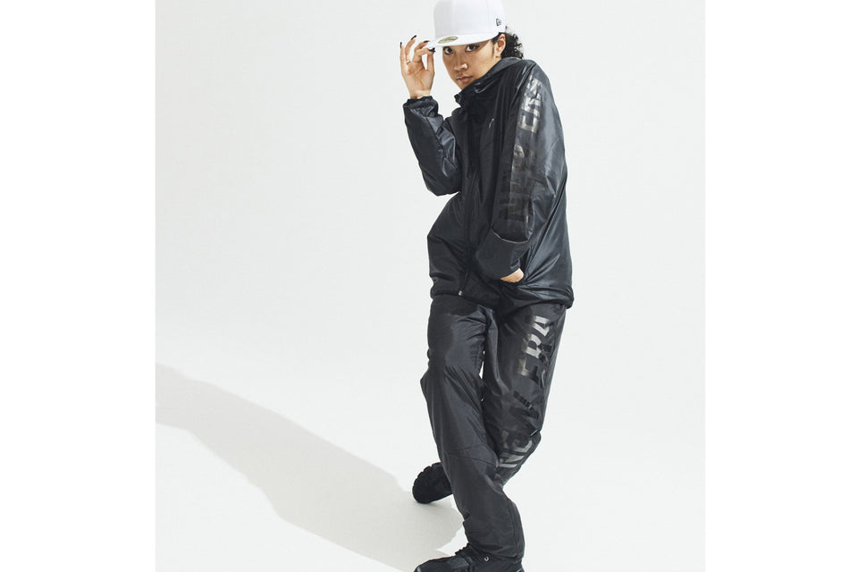 ウィンドパンツ ニューエラ ブラック × ブラック 【 Performance Apparel 】
