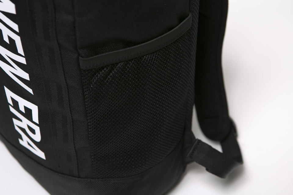Youth ボックスパック 15L プリントロゴ ブラック × ホワイト