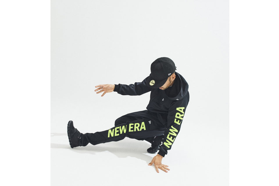 【 Performance Apparel 】 ウォームアップパンツ ブラック × フラッシュグリーン