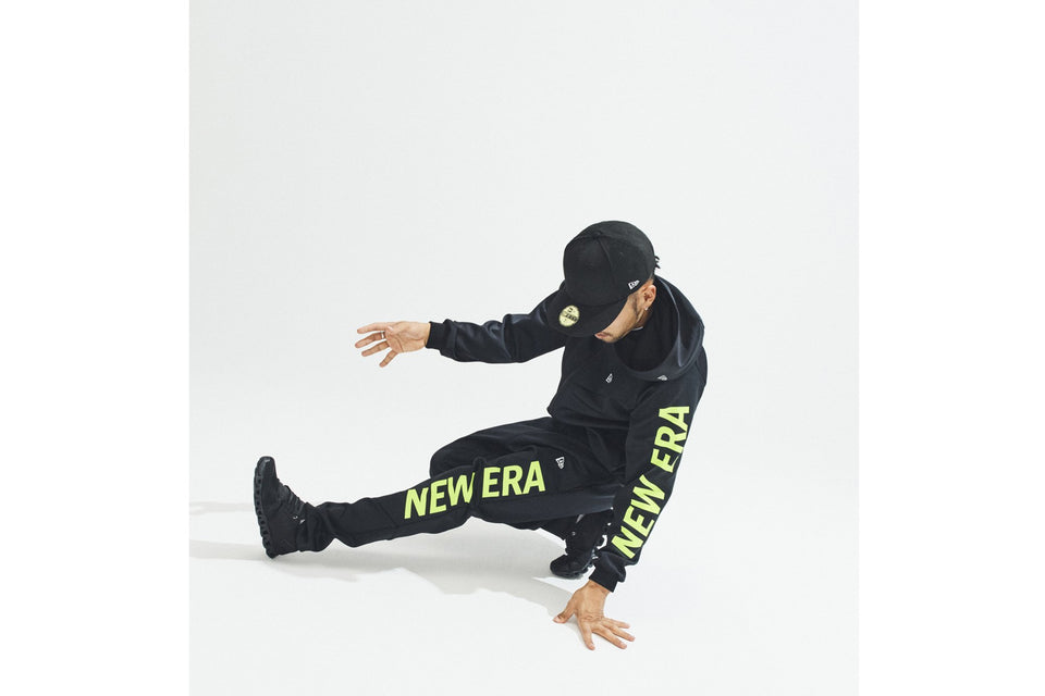【 Performance Apparel 】 ウォームアップジャケット ブラック × フラッシュグリーン