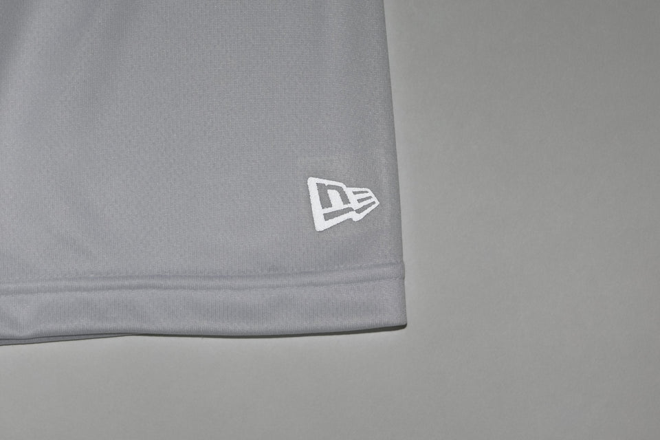 【Performance Apparel 】 テック Tシャツ ニューエラフラッグ ホワイト × タイガーストライプカモブラック