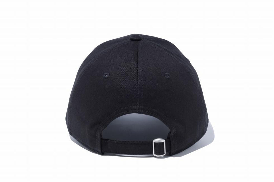 9THIRTY クロスストラップ NEW ERA ミニロゴ ブラック × ホワイト