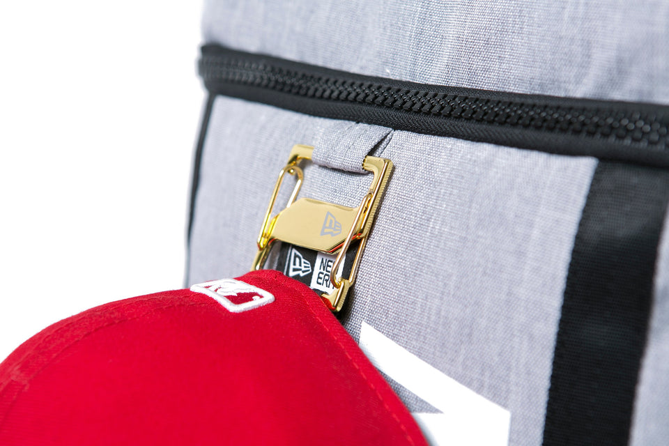 ボックスパック 26L プリントロゴ ヘザーライトグレー × ホワイト