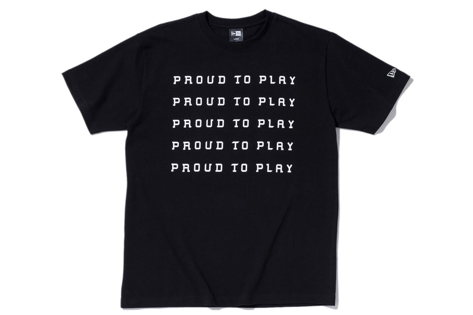 【ストア限定】 コットン Tシャツ タグライン Proud To Play ブラック