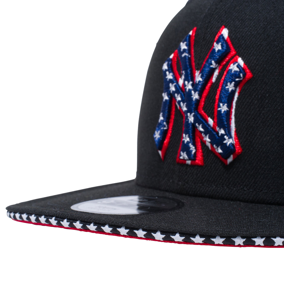 Youth 9FIFTY トラッカー スター ニューヨーク・ヤンキース サンドイッチバイザー スカーレットアンダーバイザー