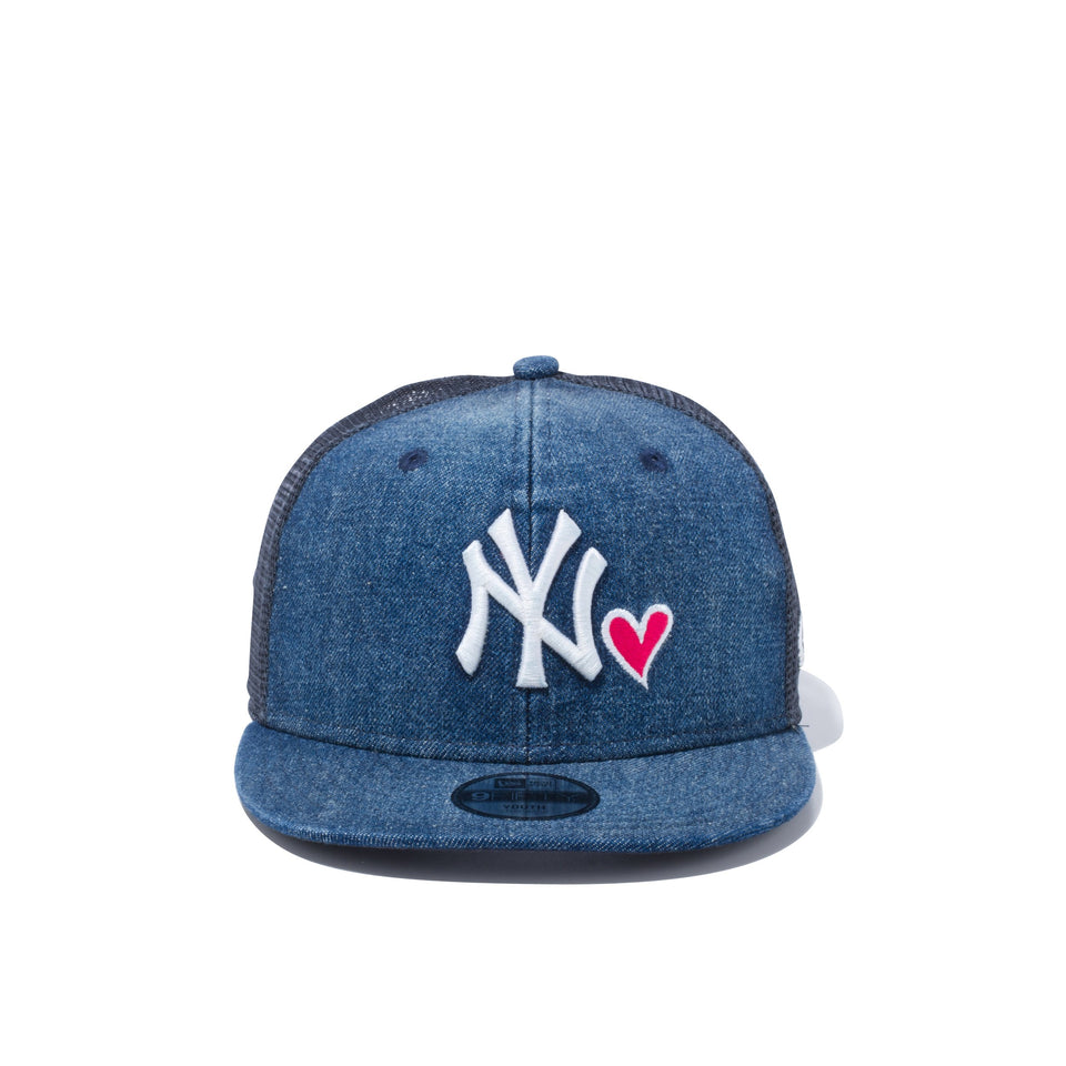 Youth 9FIFTY トラッカー With Heart ニューヨーク・ヤンキース ウォッシュドデニム × スノーホワイト / ストロベリー
