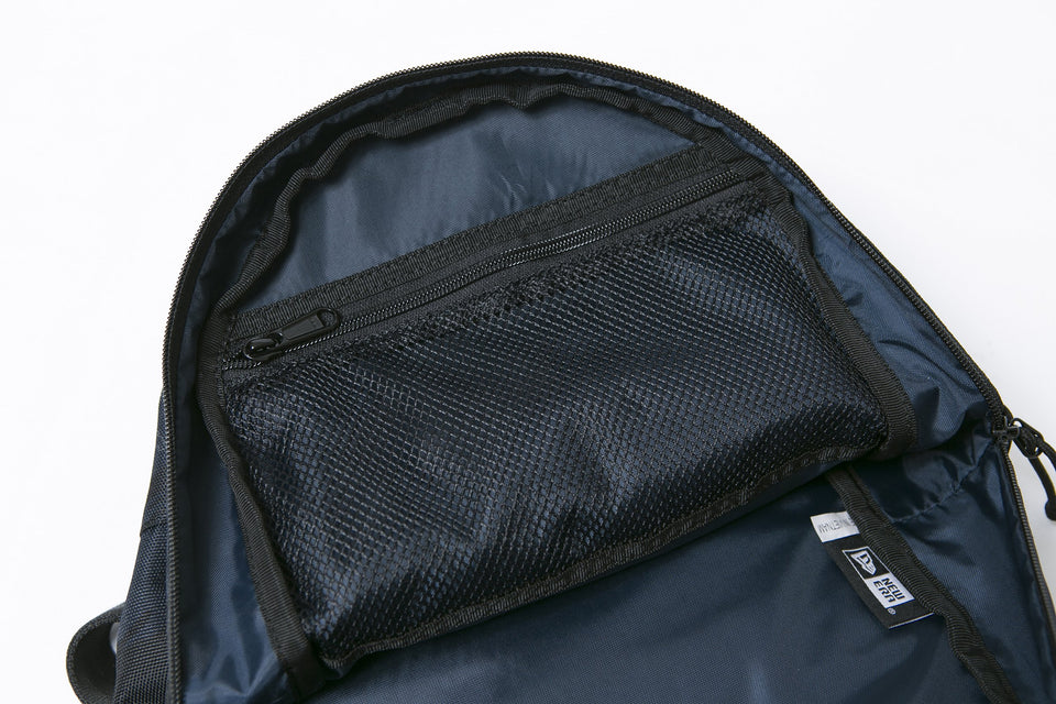 Kid's ライトパック 11L プリントロゴ タイガーストライプカモネイビー × ネイビー