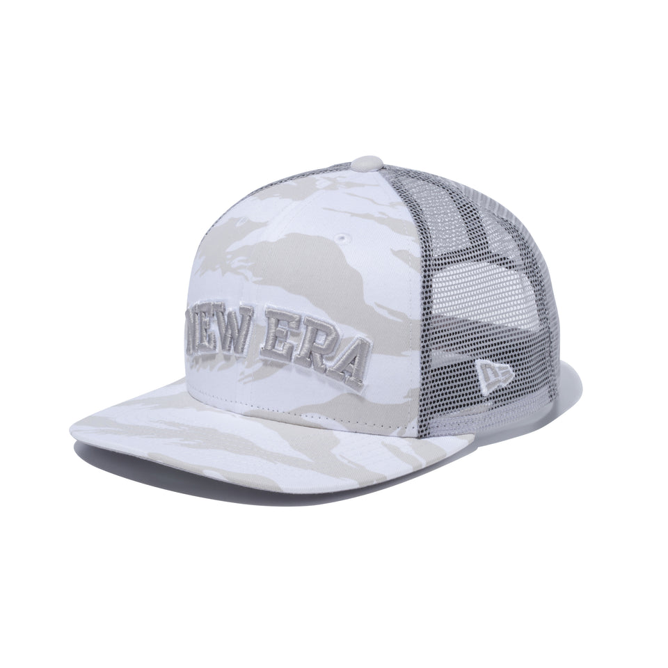 【ゴルフ】 9FIFTY Original Fit トラッカー タイガーストライプカモ アーチロゴ グレー