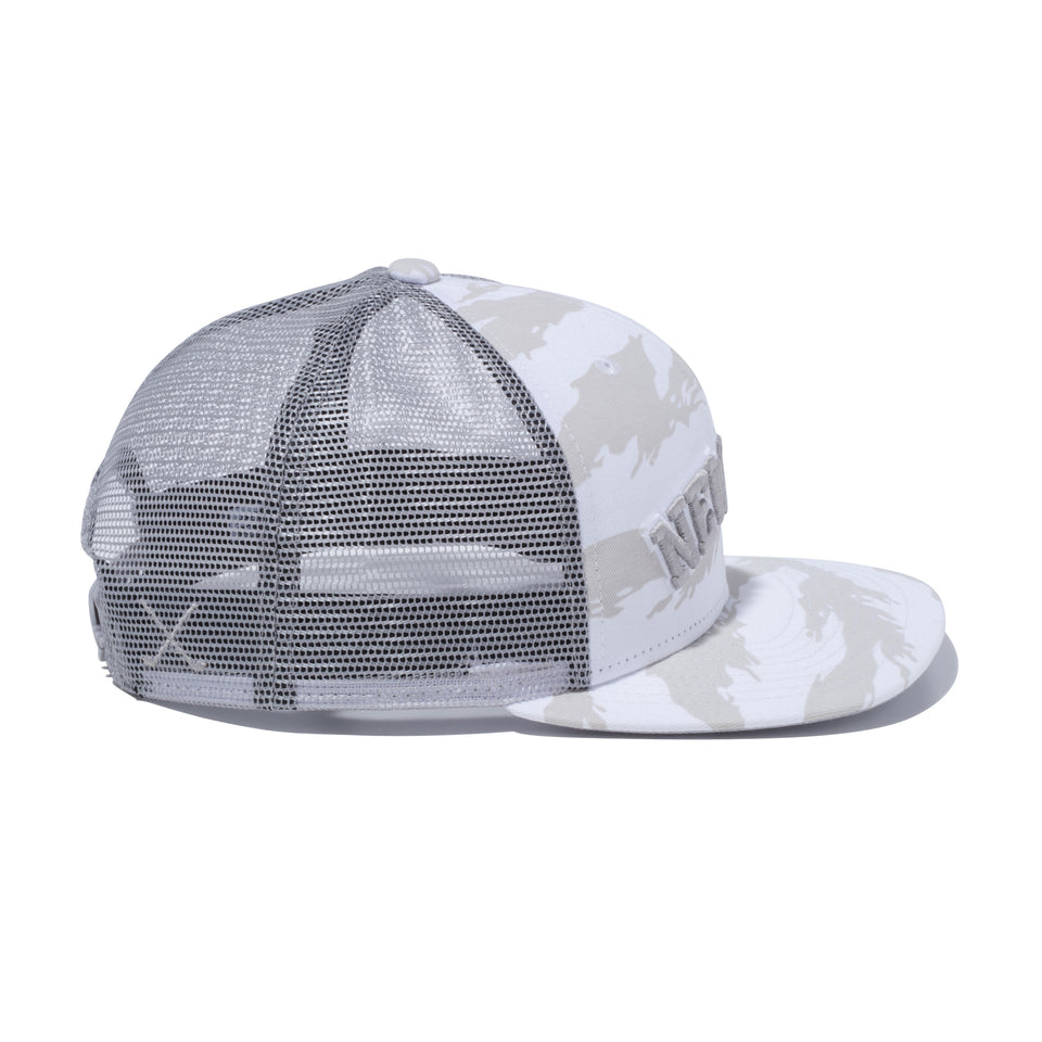 【ゴルフ】 9FIFTY Original Fit トラッカー タイガーストライプカモ アーチロゴ グレー