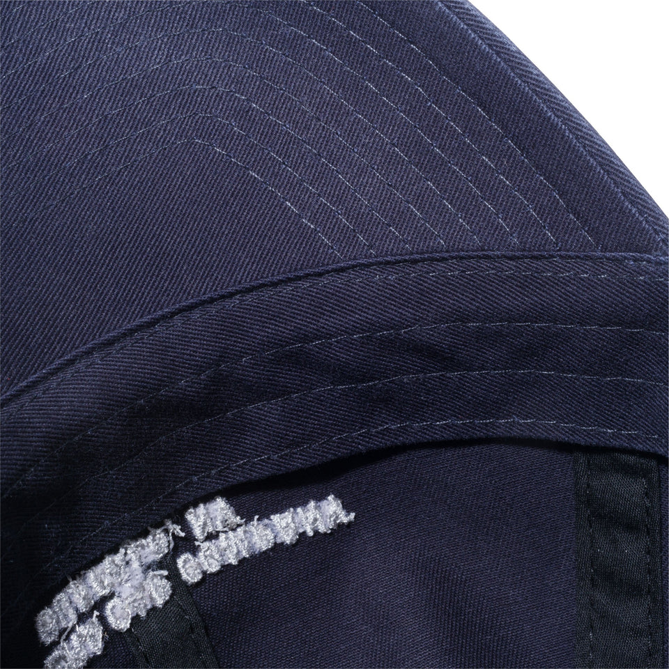 Casual Classic リアストラップエンブロイダリー NEW ERA CAP COMPANY ネイビー × クラウド