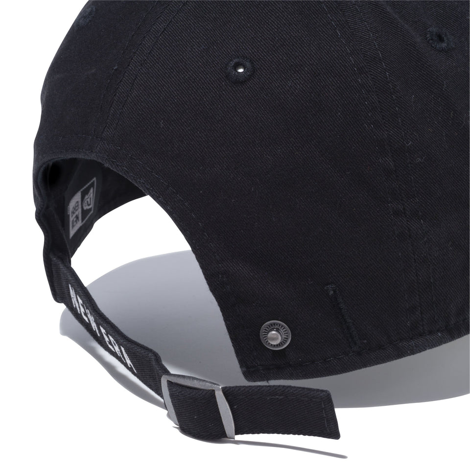 Casual Classic リアストラップエンブロイダリー NEW ERA CAP COMPANY ブラック × ホワイト