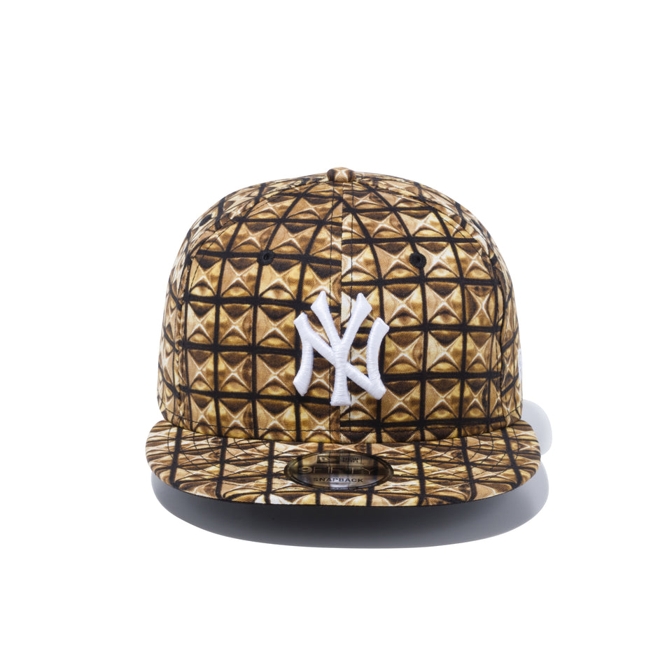 9FIFTY スタッズファブリック ニューヨーク・ヤンキース ゴールド オールオーバープリント