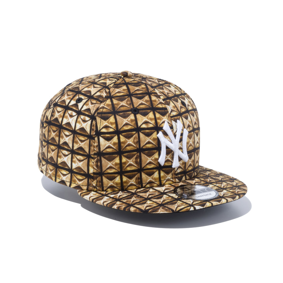 9FIFTY スタッズファブリック ニューヨーク・ヤンキース ゴールド オールオーバープリント