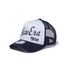 9FORTY A-Frame トラッカー ビッグロゴ New Era 1920 ホワイト / ネイビーメッシュ ネイビーバイザー