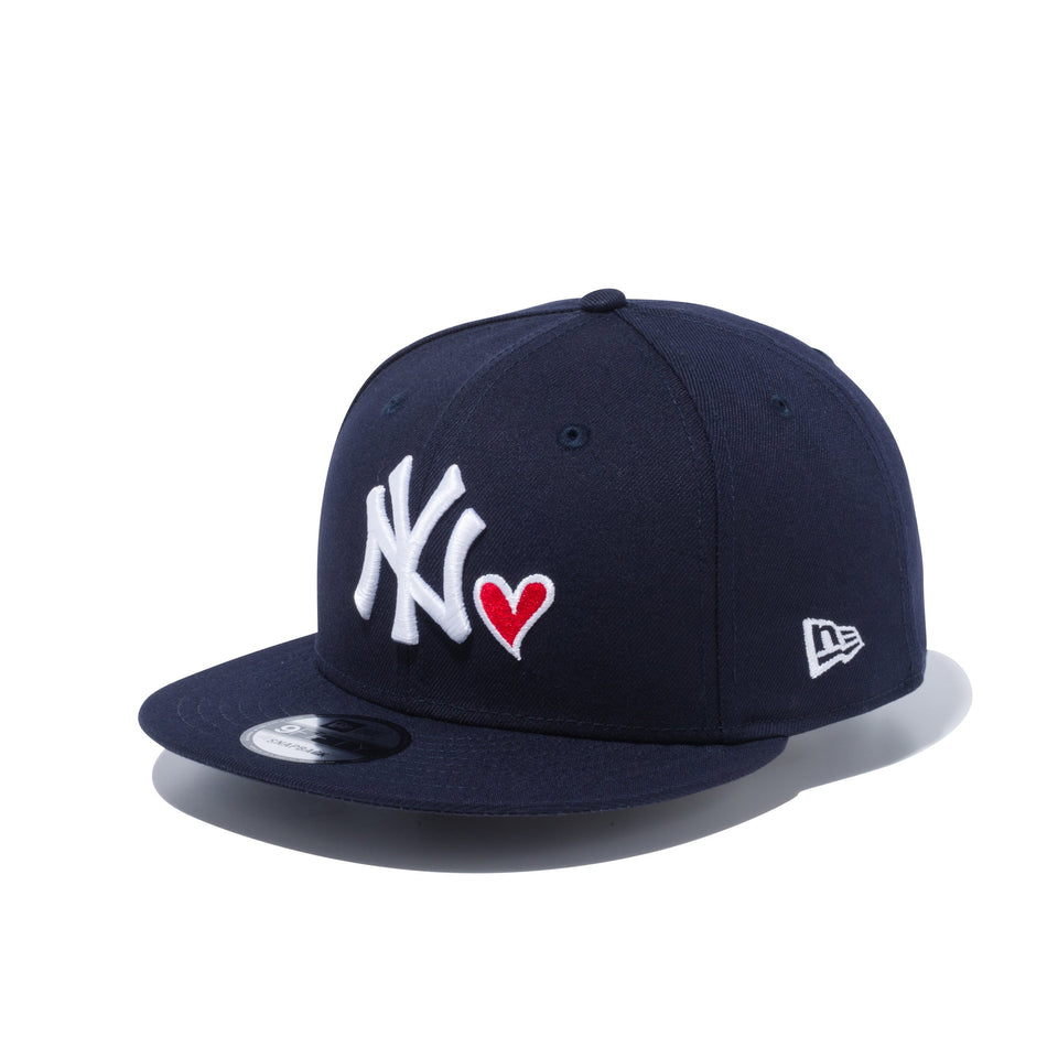 9FIFTY With Heart ニューヨーク・ヤンキース ネイビー × スノーホワイト / ラディアントレッド