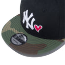 9FIFTY With Heart ニューヨーク・ヤンキース ブラック × スノーホワイト / ストロベリー ウッドランドカモバイザー