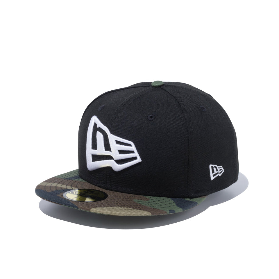 59FIFTY ビッグフラッグ ブラック × スノーホワイト ウッドランドカモバイザー