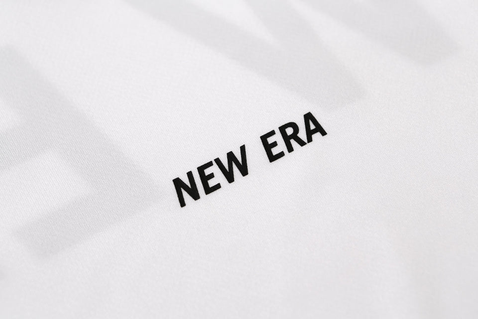 テック Tシャツ リアロゴ ニューエラ ホワイト × ブラック 【 Performance Apparel 】