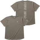 オーバーサイズド パフォーマンス Tシャツ フラッグ & リア ニューエラワードマーク オリーブ 【NEW ERA WORKOUT】