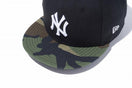 9FIFTY ニューヨーク・ヤンキース ブラック × ホワイト ウッドランドカモバイザー
